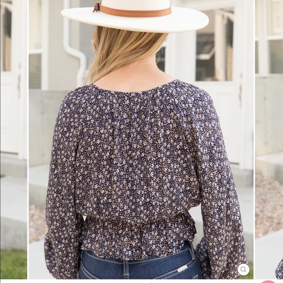 Paper Crane Cropped peplum top - Picture 3 of 6